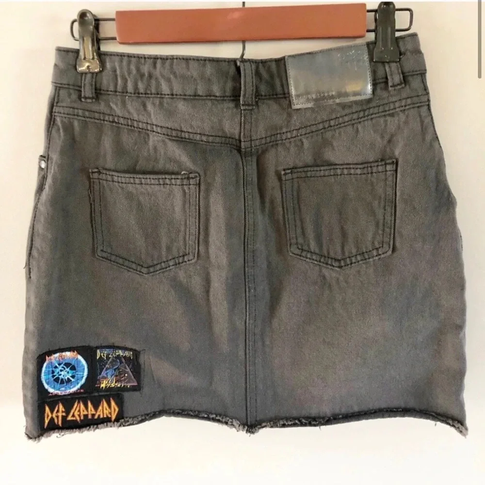 Def Leopard Denim Micro Skirt Mini Skirt Junk Food Festival Concert XS 3 2